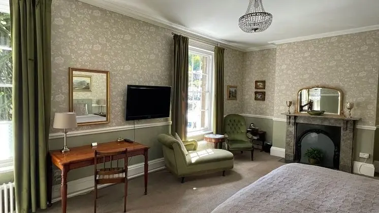 Superior Üç Kişilik Oda, Banyolu/Duşlu, Nehir Manzaralı