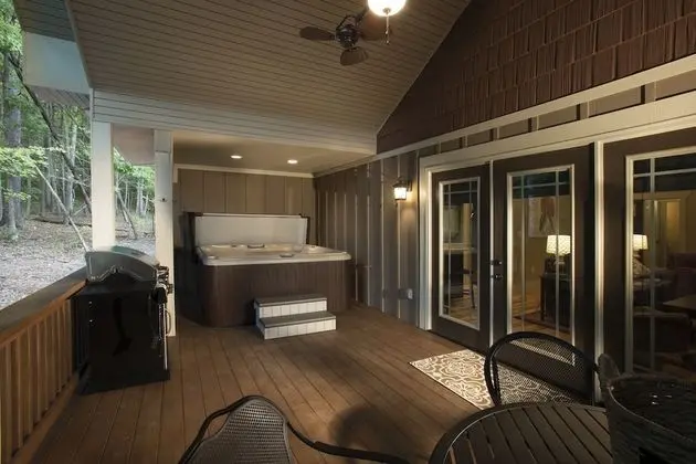 Kır Evi, 2 Yatak Odası, Sıcak Su Havuzu (2 King Beds)