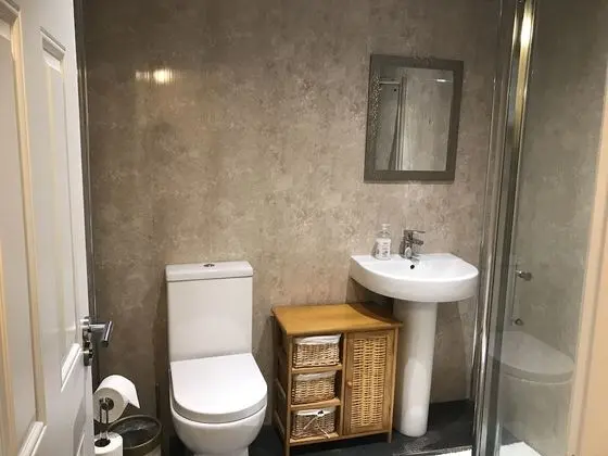 Üç Kişilik Oda