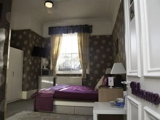 Deluxe Tek Büyük Yataklı Oda, Banyolu/Duşlu