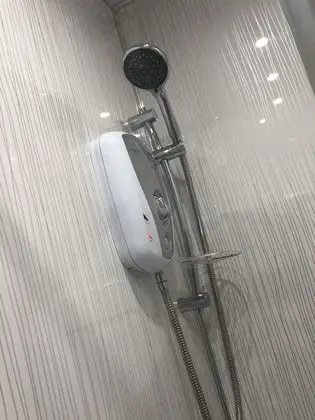 Tek Büyük Yataklı Oda, Banyolu/Duşlu