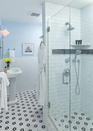 Süit, Özel Banyo (Magnolia Suite)