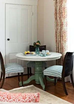Süit, Özel Banyo (Maple Suite)