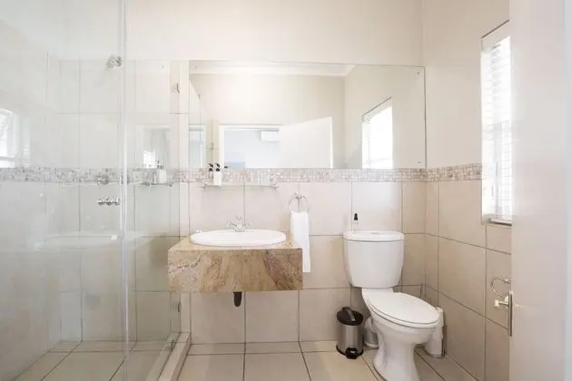Comfort Tek Büyük Yataklı Oda (2)