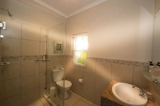 Comfort Tek Büyük Yataklı Oda (3)