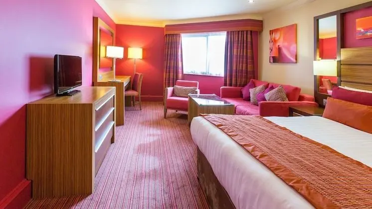 Superior King Room