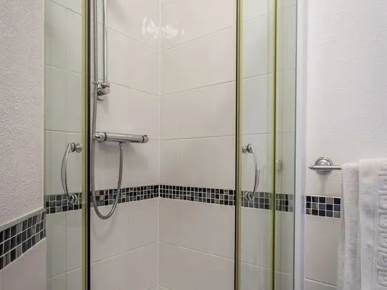 Standard Tek Kişilik Oda, Özel Banyo (Room 4 )