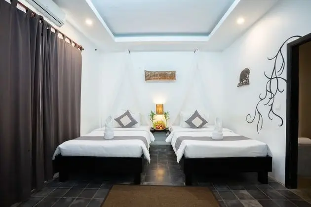 Deluxe İki Ayrı Yataklı Oda (with Private Garden)