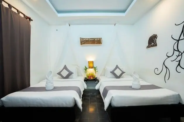 Deluxe İki Ayrı Yataklı Oda (with Private Garden)