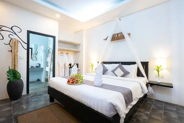 Deluxe Tek Büyük Yataklı Oda (with Private Garden)