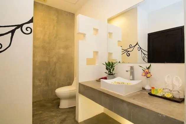 Deluxe Tek Büyük Yataklı Oda (with Private Garden)