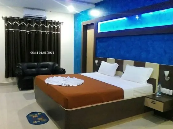 Standard Oda, Havuz Kullanımı, Tepe Manzaralı