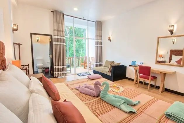 Deluxe Tek Büyük Yataklı Oda, 1 Yatak Odası, Sigara İçilmez, Bahçe Manzaralı