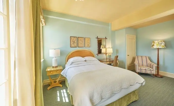 Deluxe Oda, 1 Büyük (Queen) Boy Yatak, Şehir Manzaralı