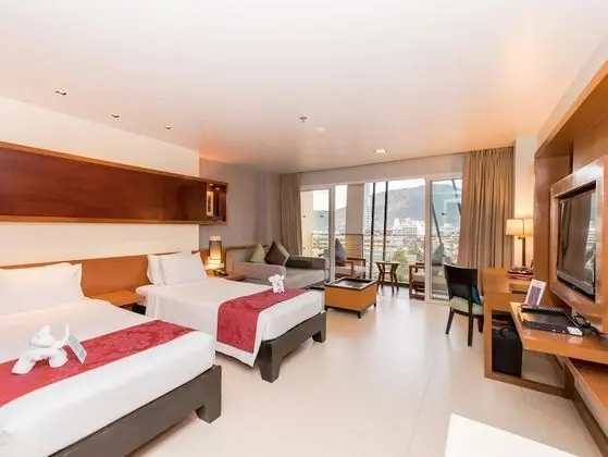 Deluxe King Bed