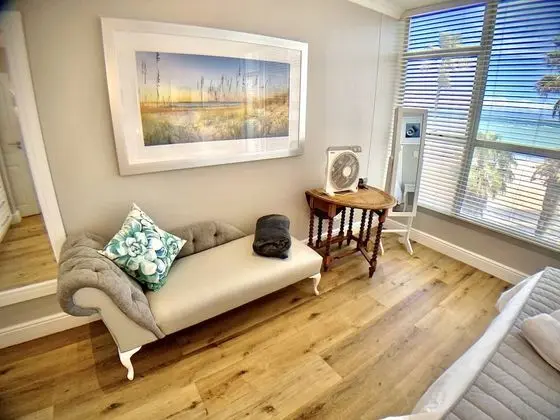 Deluxe Holiday Apartment (1)