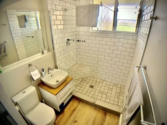 Deluxe Holiday Apartment (1)
