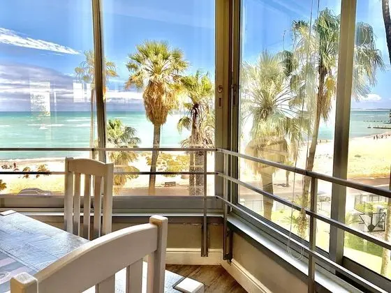 Executive Holiday Apartment (2)