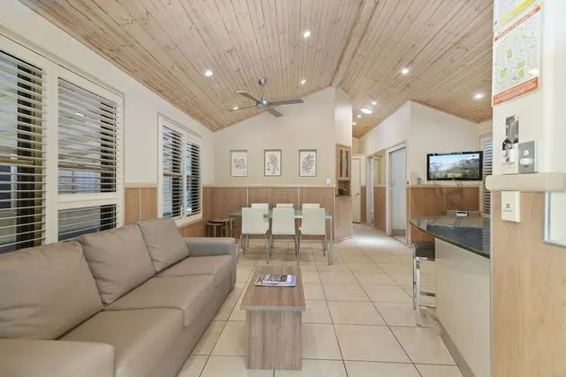 Villa (Rainforest Retreat)