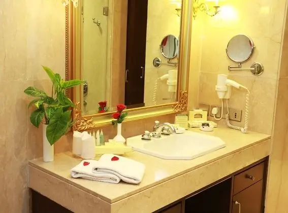 Executive Suite