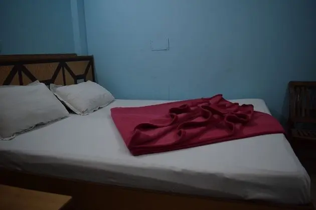 Basic Tek Büyük Yataklı Oda