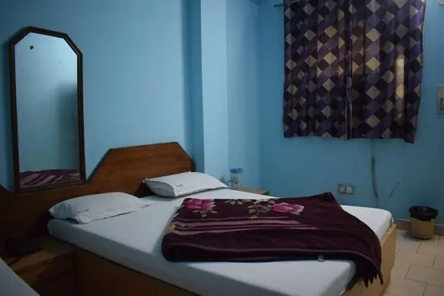 Basic Tek Büyük Yataklı Oda