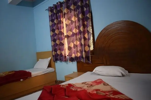 Basic Üç Kişilik Oda