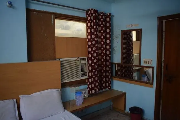 Basic Üç Kişilik Oda