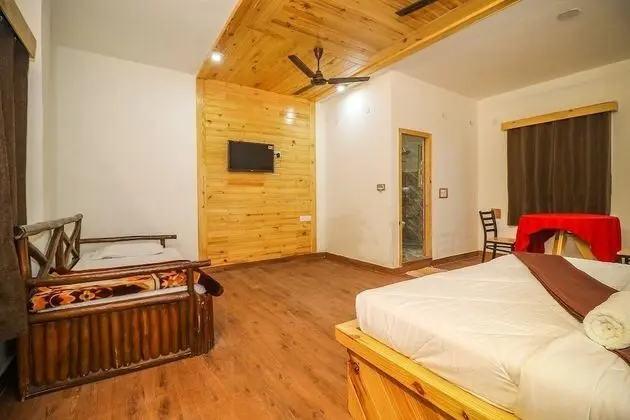 Deluxe Tek Büyük Yataklı Oda