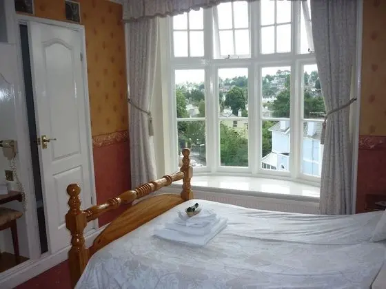 Standard Tek Büyük Yataklı Oda, Banyolu/Duşlu, Bahçe Manzaralı