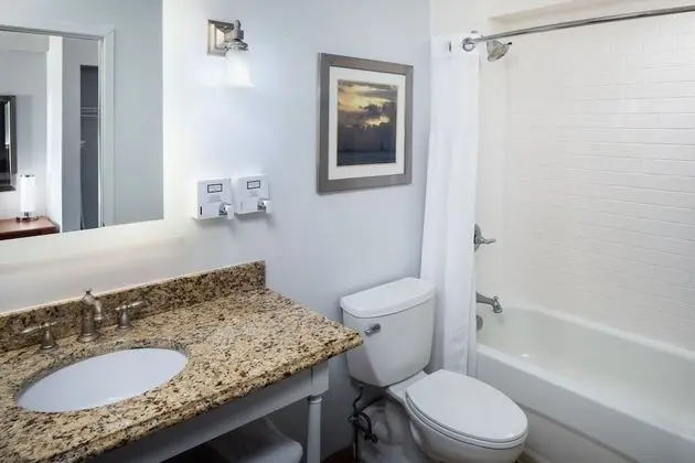 Deluxe 2 Queen Bedded Room, Side Balcony