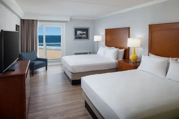 Ocean Front, 2 Queen Beds, Balcony