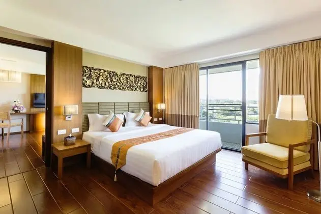 Family Connecting Room