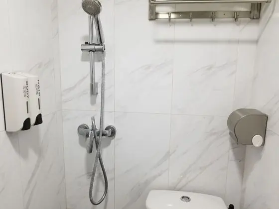 Üç Kişilik Oda