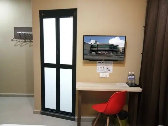 İki Ayrı Yataklı Oda (With Window)