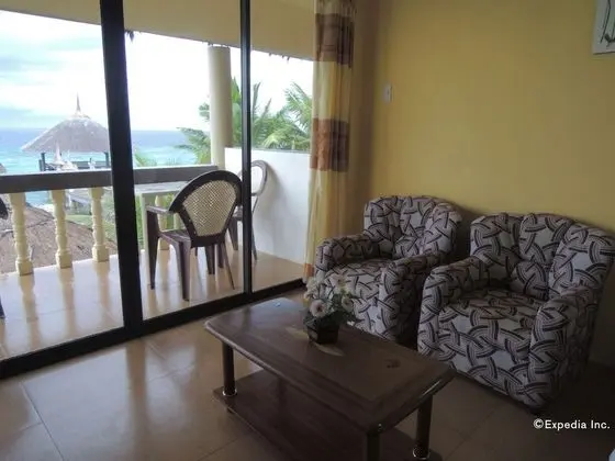 Dolphin watch rooms