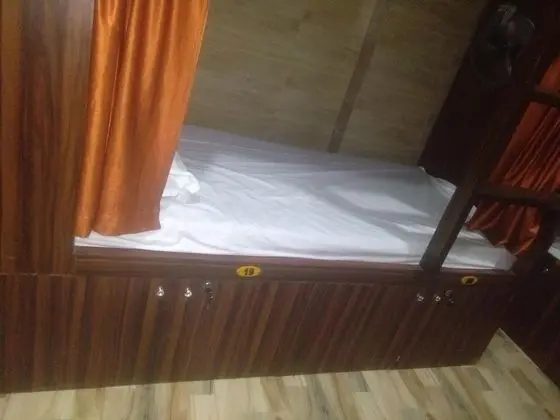 Deluxe Ortak Ranzalı Oda