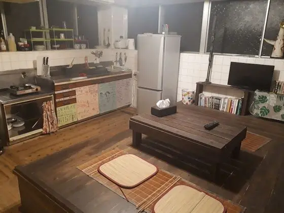 Ortak Ranzalı Oda, Sadece kadınlar için