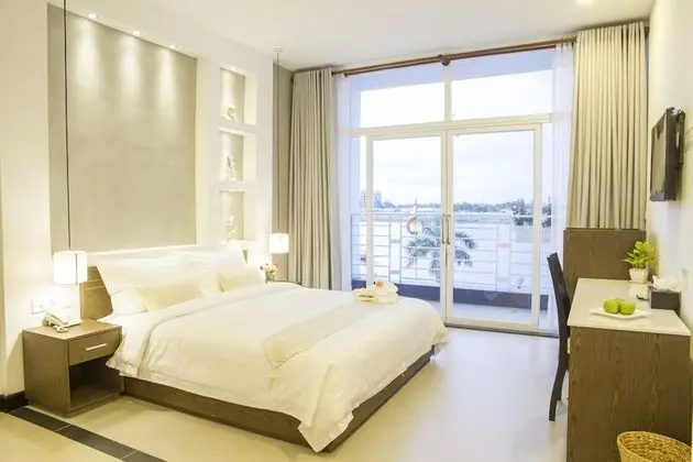 Deluxe Tek Büyük Yataklı Oda, Nehir Manzaralı