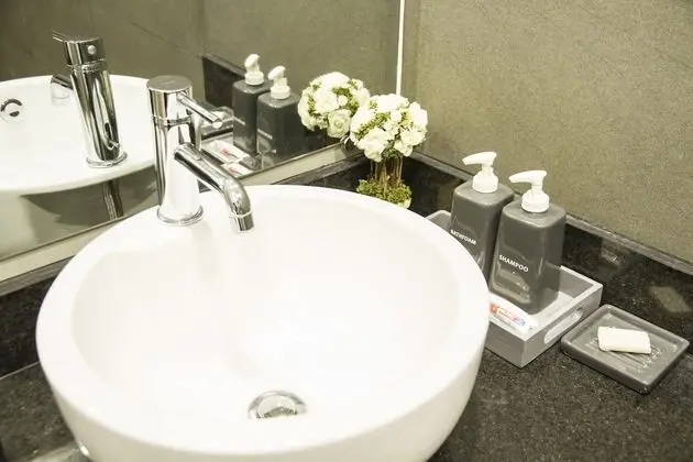 Deluxe Tek Büyük Yataklı Oda, Nehir Manzaralı