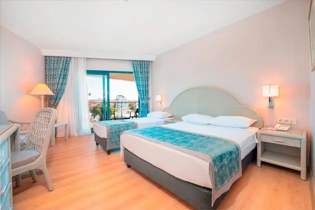 https://images.etstur.com/imgproxy/resize/2560x1440/files/images/hotelImages/etsrooms/824/Aska_Just_In_Beach_20250806101222_2.jpg