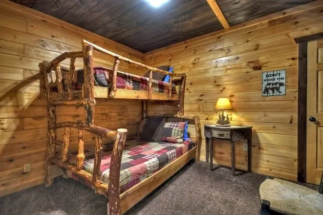 Kulübe (Aska Ridge Lodge)