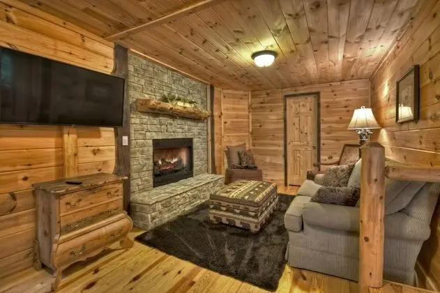 Kulübe (Aska Ridge Lodge)