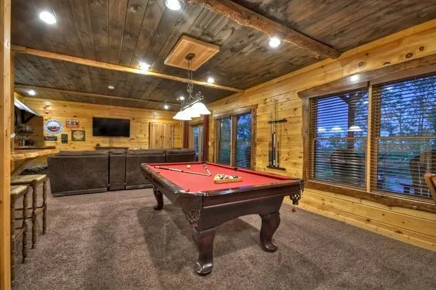 Kulübe (Aska Ridge Lodge)