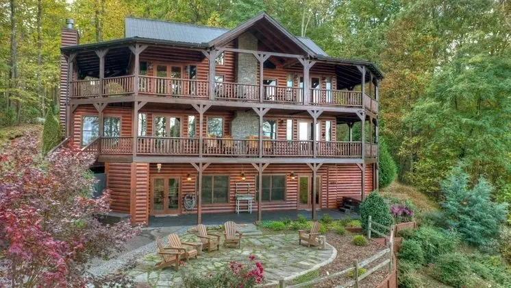 Kulübe (Aska Ridge Lodge)