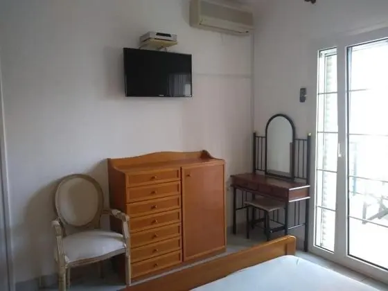Grand Tek Büyük Yataklı Oda