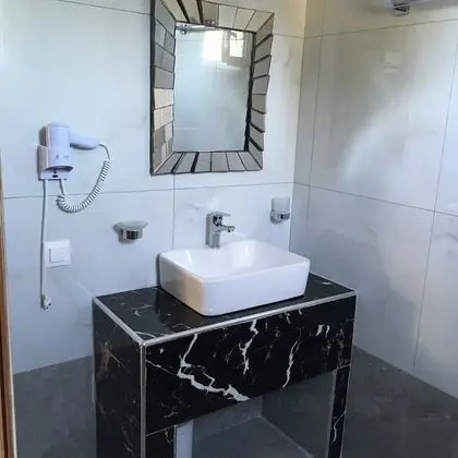 Grand Tek Büyük Yataklı Oda
