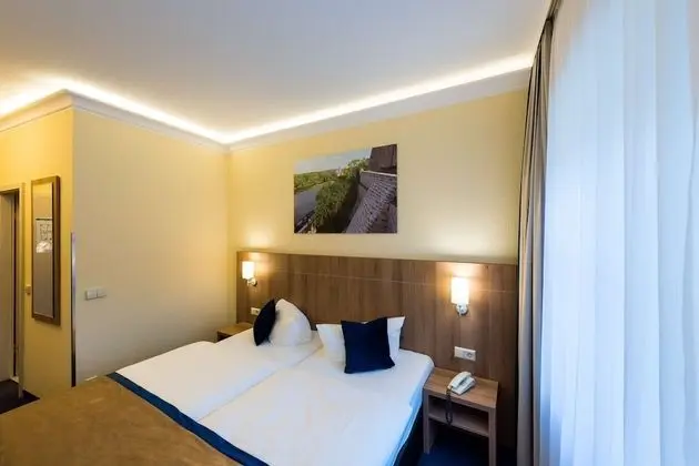 Basic Oda, 1 Çift Kişilik Yatak