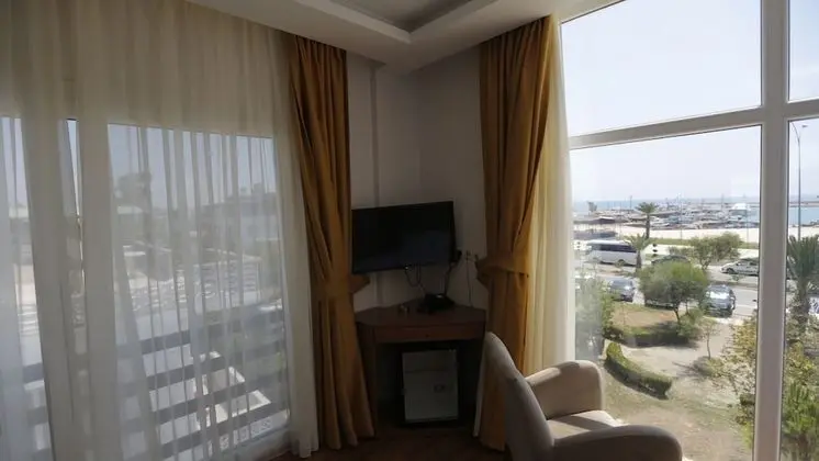 Tek Büyük Yataklı Oda