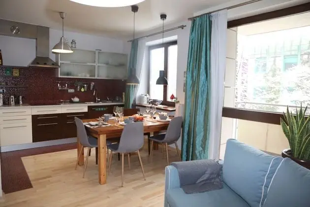 Comfort Apart Daire, 1 Yatak Odası, Balkon, Şehir Manzaralı